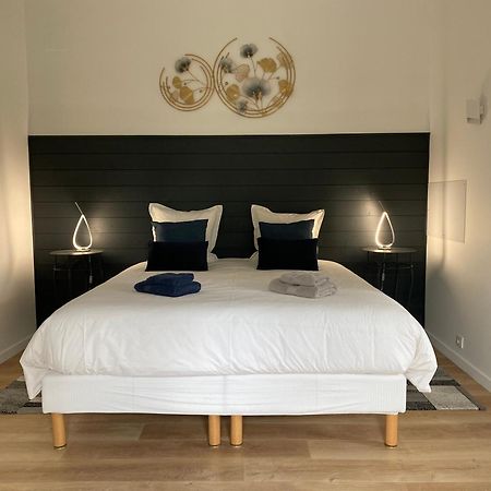 La Chaumeauniere Bed and Breakfast Aigrefeuille-dʼAunis Εξωτερικό φωτογραφία