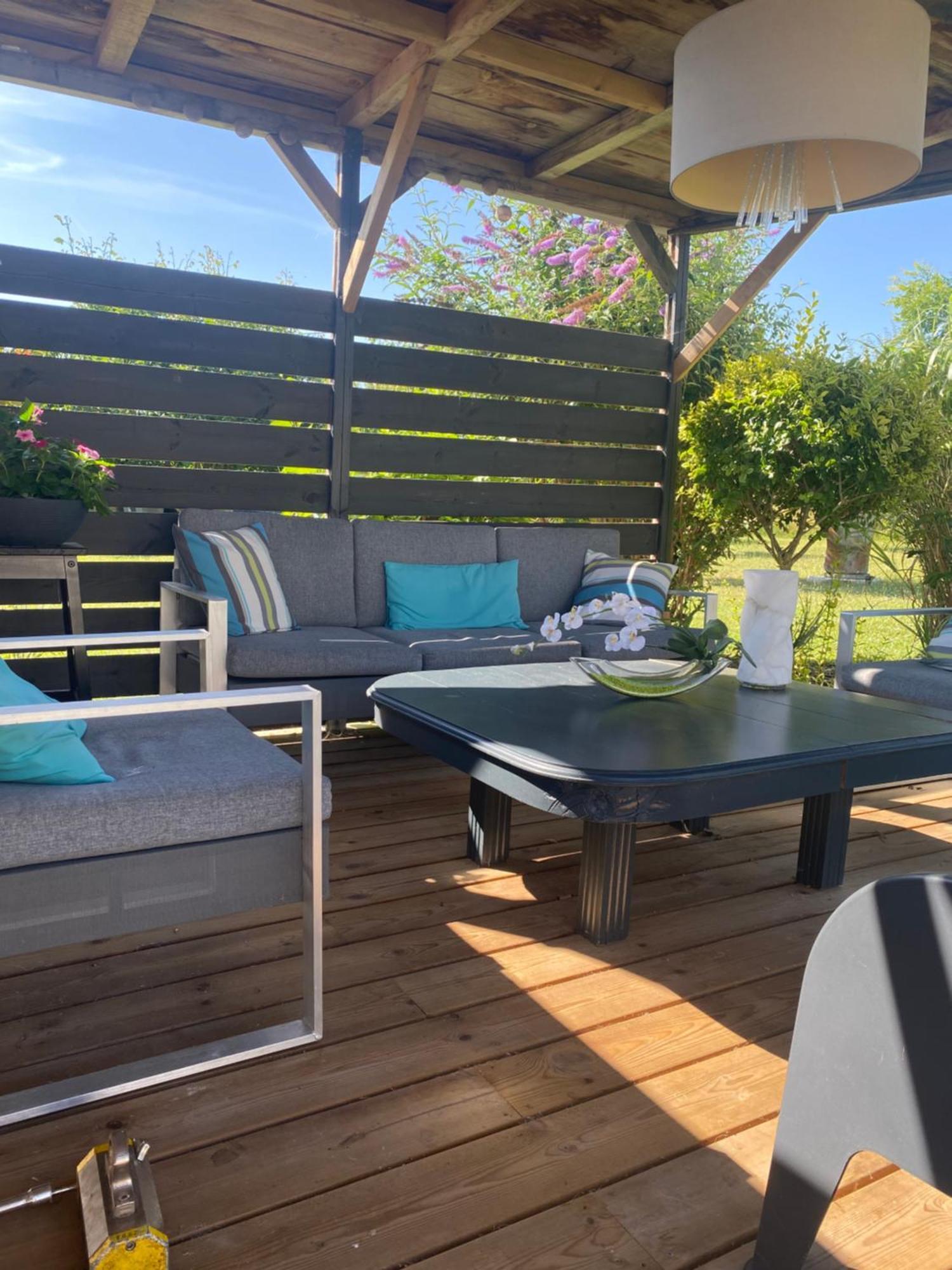 La Chaumeauniere Bed and Breakfast Aigrefeuille-dʼAunis Εξωτερικό φωτογραφία