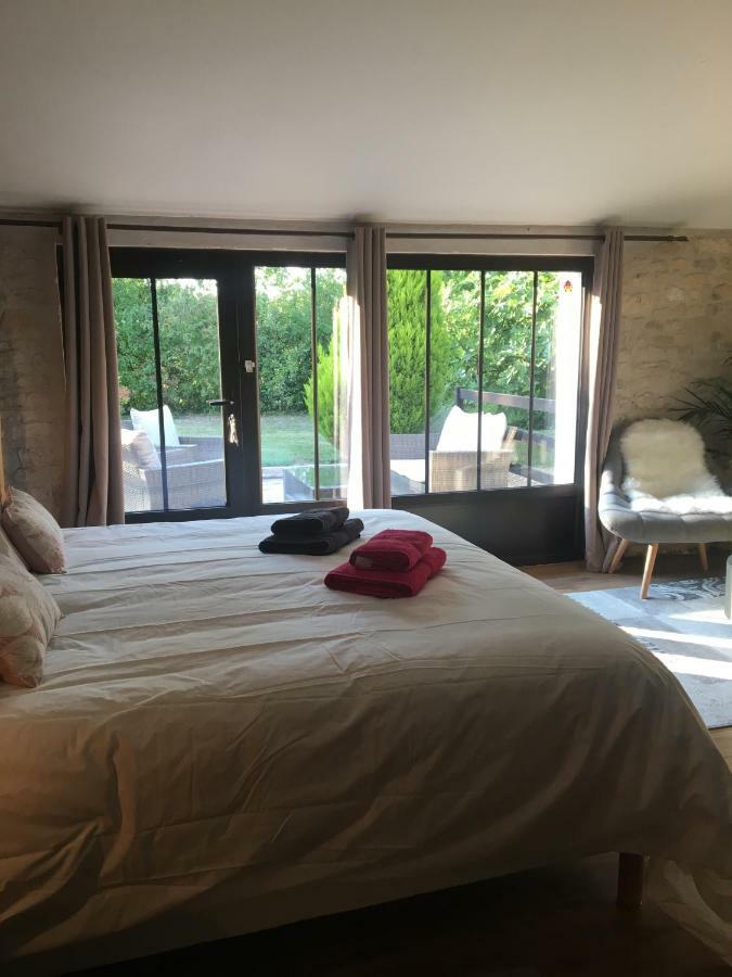 La Chaumeauniere Bed and Breakfast Aigrefeuille-dʼAunis Εξωτερικό φωτογραφία