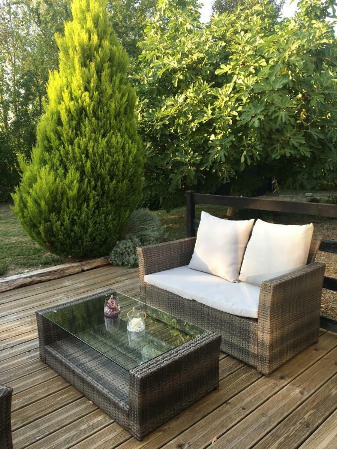 La Chaumeauniere Bed and Breakfast Aigrefeuille-dʼAunis Εξωτερικό φωτογραφία
